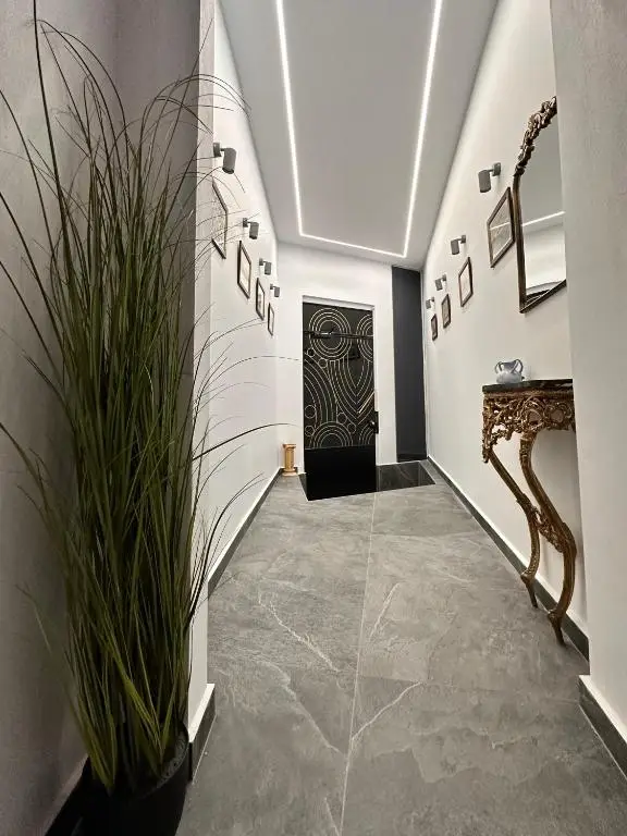 Άποψη εισόδου 02 AVM Superior Suite